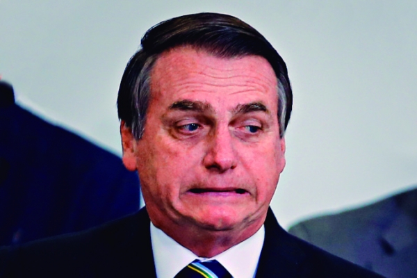  A reforma da Previdência proposta por Bolsonaro levará os brasileiros a trabalhar mais e a receber  menos na hora de se aposentar. Só a pressão popular pode virar o jogo e derrotar o projeto no Senado