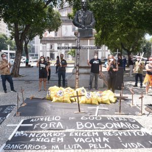 Ato no Centro da Cidade contra as demissões e por vacina já