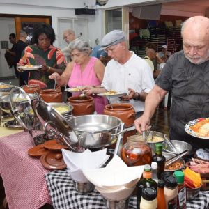 Almoço em Comemoração ao Dia do Aposentado