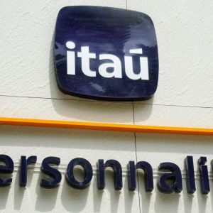 Atividade no Itaú Personalité/Leblon - contra as demissões e fechamentos de agencias - 14/10/2025