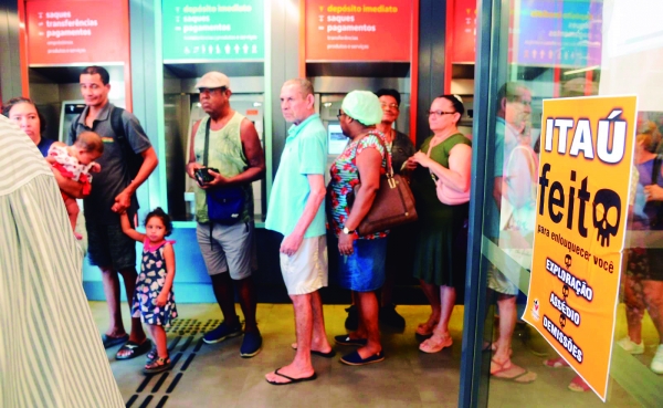 Sindicato d&aacute; prosseguimento &agrave; campanha nacional na defesa do emprego  da categoria e pelo direito da popula&ccedil;&atilde;o ao atendimento presencial