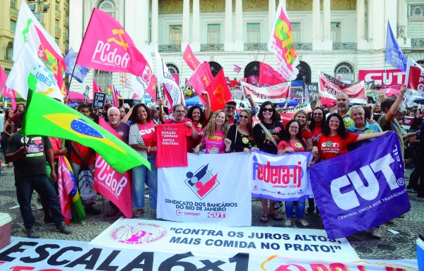 O Sindicato dos Bancários do Rio marcou presença no ato da Cinelândia