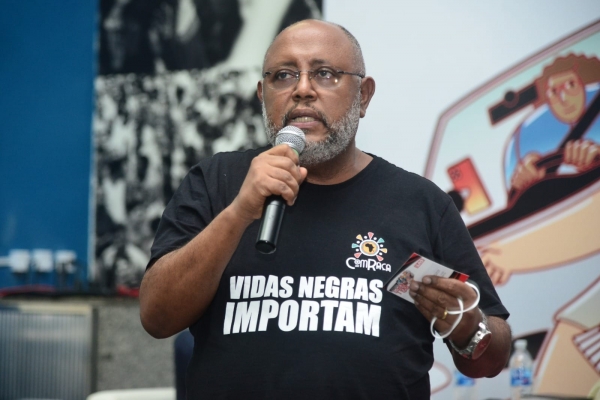 Almir Aguiar fala sobre a importância das campanhas solidárias. Foto: Nando  Neves.