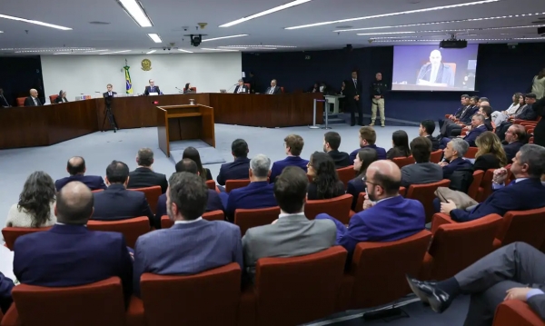 Primeira Turma do STF dá início à primeira fase do julgamento de Jair Bolsonaro e demais comandantes da frustrada tentativa de golpe de Estado, em 8 de janeiro de 2023. Foto: Agência Brasil.