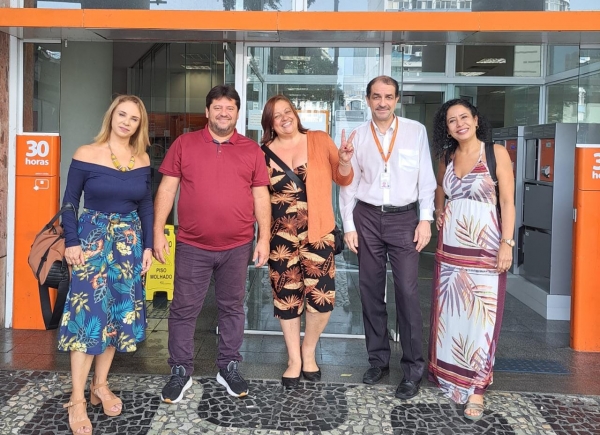 Os diretores do Sindicato, Adriana Nalesso (Jurídico) também presidenta da Federa-RJ; Edelson Figueiredo (Saúde), a bancária Andreia Rocha, Milton Soares, e a diretora da Federa-RJ, Paula Alessandra