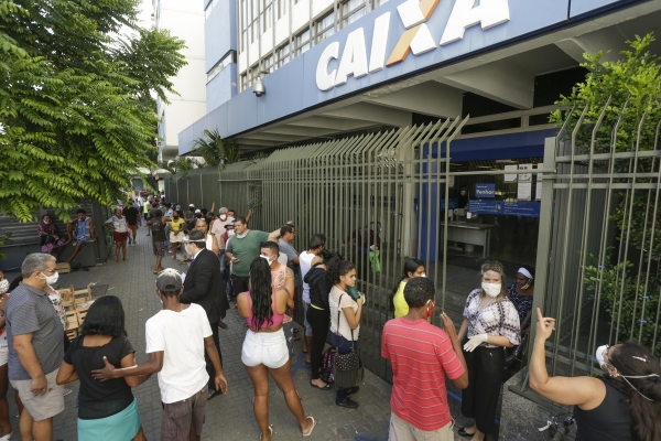 Banco de horas prejudica quem esteve na linha de frente do atendimento e batendo metas em home office