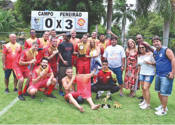 Itaú Brahmeiros ganha a tríplice coroa