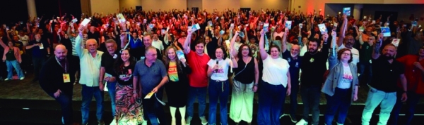 Delegados e delegadas representando a categoria de todo o Brasil aprovam as resoluções e moções da 27ª Conferência Nacional dos Bancários