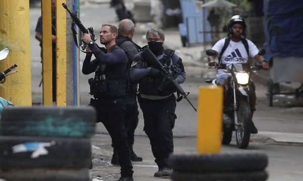 Legenda: As 28 mortes na operação policial no Jacarezinho, no Rio, confirmam o fracasso da polícia repressora e da lógica fascista que atravessa fronteiras
