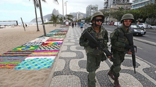 Carnaval do Recife só tinha frevo. Da Bahia, só axé. Do Rio, só destacaram violência, o carnaval vinha depois.