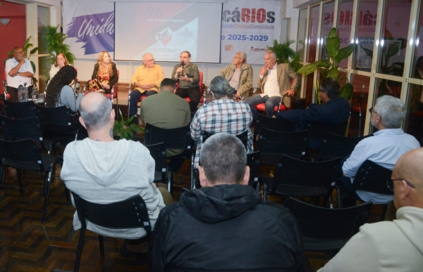 Solenidade reuniu lideran&ccedil;as hist&oacute;ricas do Sindicato. Foto: Nando Neves.