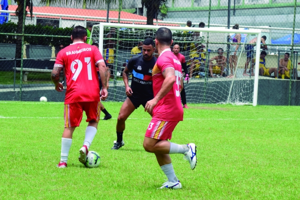 O time do Itaú Brahmeiros, um dos favoritos ao título,  se prepara para a disputa nas quartas de final 