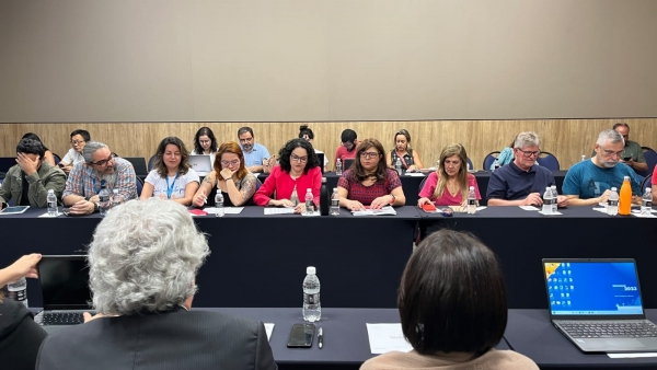 Comando Nacional, CEE e o presidente do Sindicato dos Bancários do Rio, José Ferreira na negociação do Saúde Caixa. Foto: Contraf-CUT.