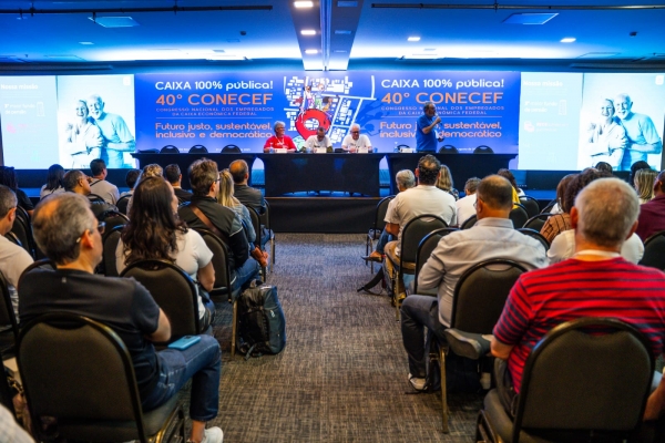 Delegados e delegadas durante os debates das resoluções e moções que foram aprovadas no 40⁰ Conecef, em São Paulo