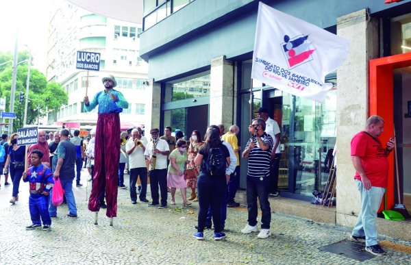 Caravana na Tijuca. O Sindicato mantém a mobilização da categoria para pressionar os bancos a atenderem às reivindicações dos bancários