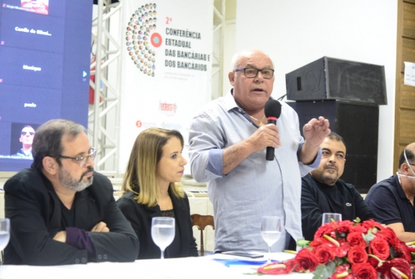 O presidente do Sindicato de Campos Rafanele Alves Pereira, ao lado de Adriana Nalesso e José Ferreira. A carinhosa recepção dos anfitriões da Conferência Estadual e a organização do evento pela Federa/RJ foram elogiadas pelos participantes do encontro