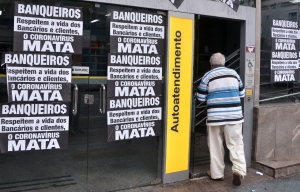 Na agência do Banco do Brasil, no Catete, um bancário morreu com sintomas do coronavírus.  O Sindicato quer o fechamento de todas as agências, garantia dos empregos e suspensão das metas