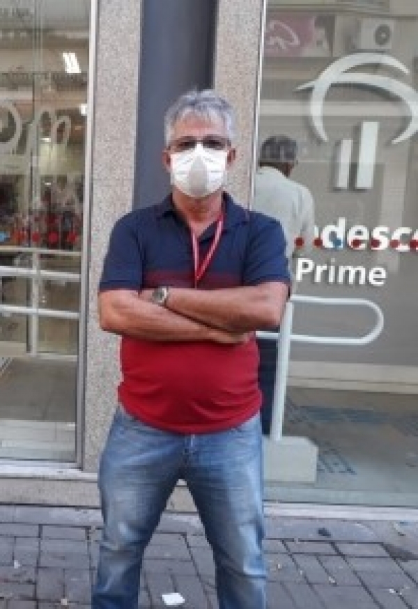 O diretor do Sindicato Geraldo Ferraz critica a política de demissões do Bradesco. O banco anunciou o fechamento ou mudança de perfil de pelo menos 400 unidades físicas