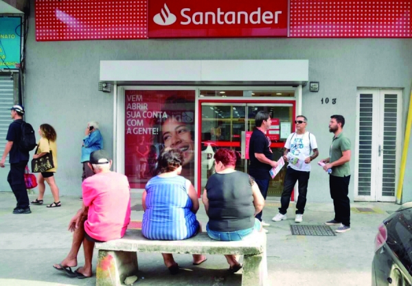 Diretores do Sindicato também conversaram com os  bancários sobre a Campanha Nacional Unificada