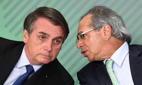 A política econômica de Bolsonaro e Paulo Guedes é generosa com os banqueiros e grandes empresários e cruel com os trabalhadores brasileiros e a população mais pobre