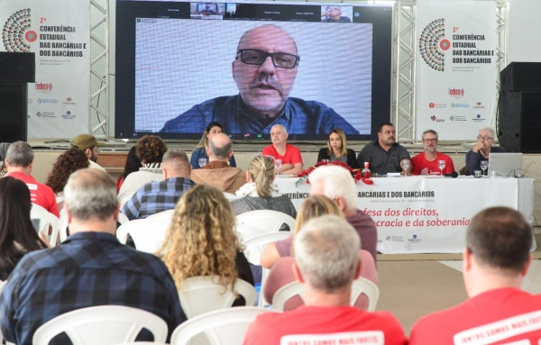 O sociólogo Clemente Ganz disse que é preciso repensar os modelos de organização sindical para enfrentar os desafios das transformações do mundo do trabalho e do capitalismo