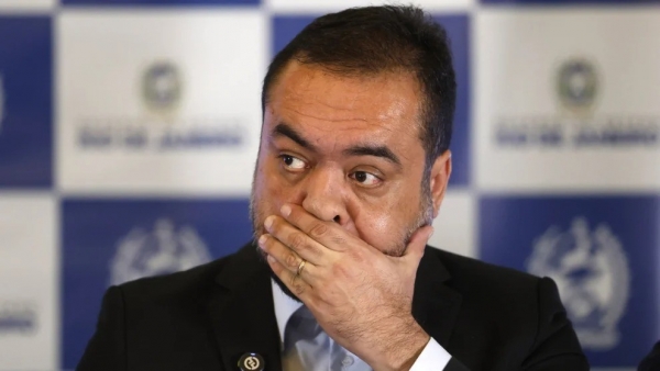 O governo de Cl&aacute;udio Castro foi marcado por esc&acirc;ndalos de corrup&ccedil;&atilde;o, baixa efici&ecirc;ncia administrativa e avan&ccedil;o da influ&ecirc;ncia do crime organizado sobre estruturas do Estado.